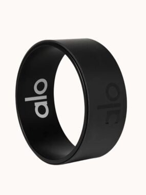 ALO YOGA BEND IT YOGA WHEEL